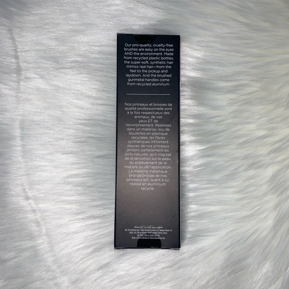 Urban Decay Pro Contour Shapeshifter Brush - Picture 2 of 3